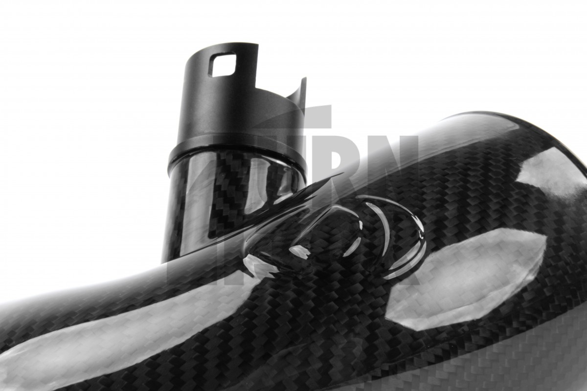 Dinan Carbon Fiber Turbo Inlet pour BMW 140i, 240i, 340i, et 440i B58 Models.