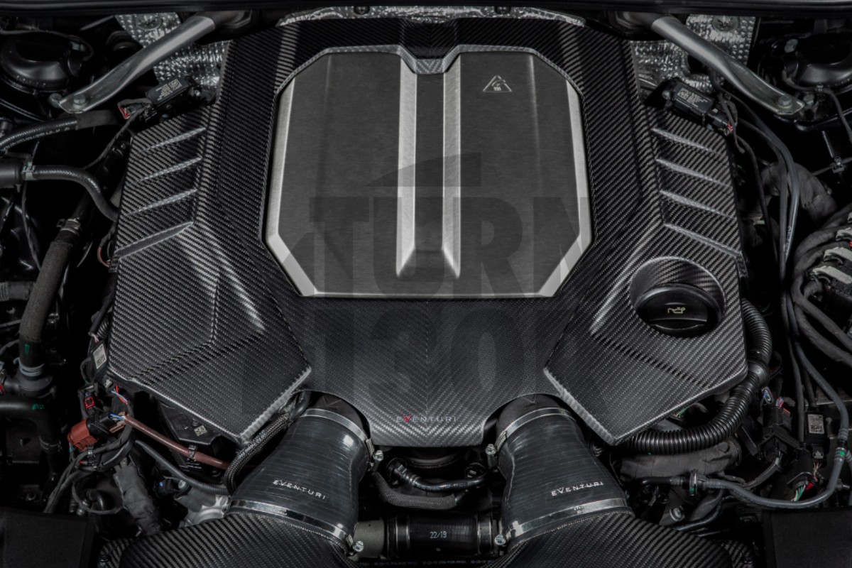 Eventuri Carbon Fiber Engine Cover for Audi RS6 C8 / RS7 C8