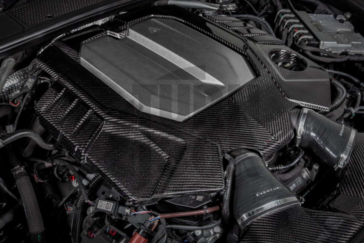 Eventuri Carbon Fiber Engine Cover for Audi RS6 C8 / RS7 C8