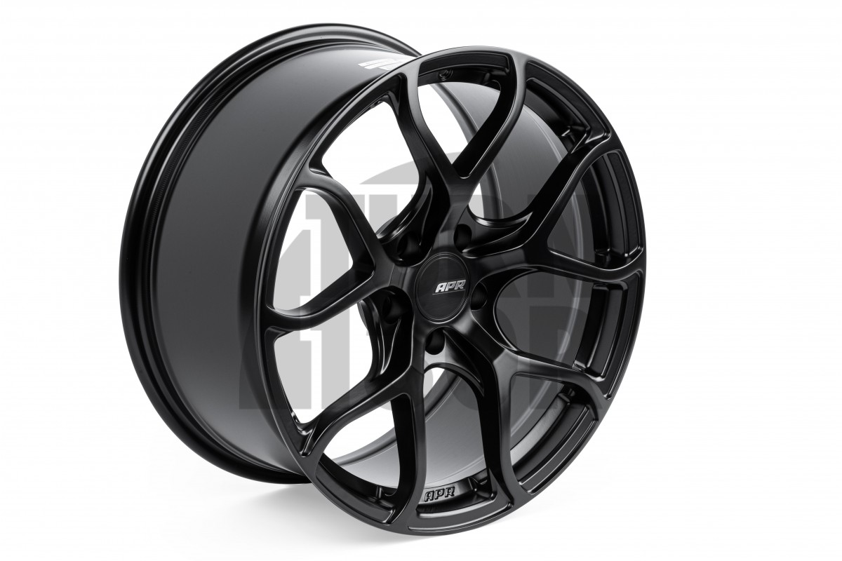 Llanta A01 Flow Formed 18 x 8,5 ET45 Gunmetal, Negro o Plata APR